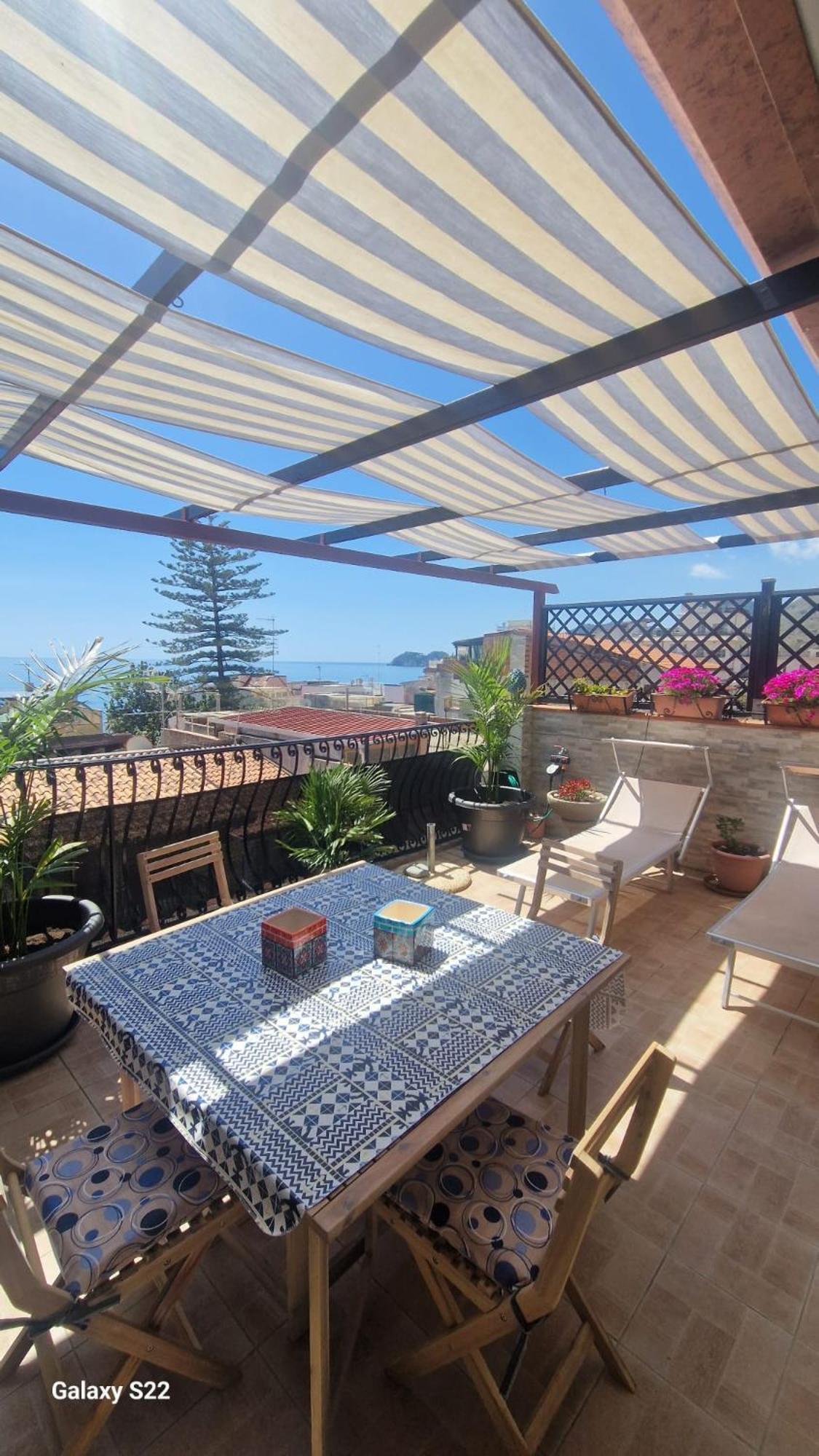 Terrazza Enjoy Apartment Летояни Екстериор снимка