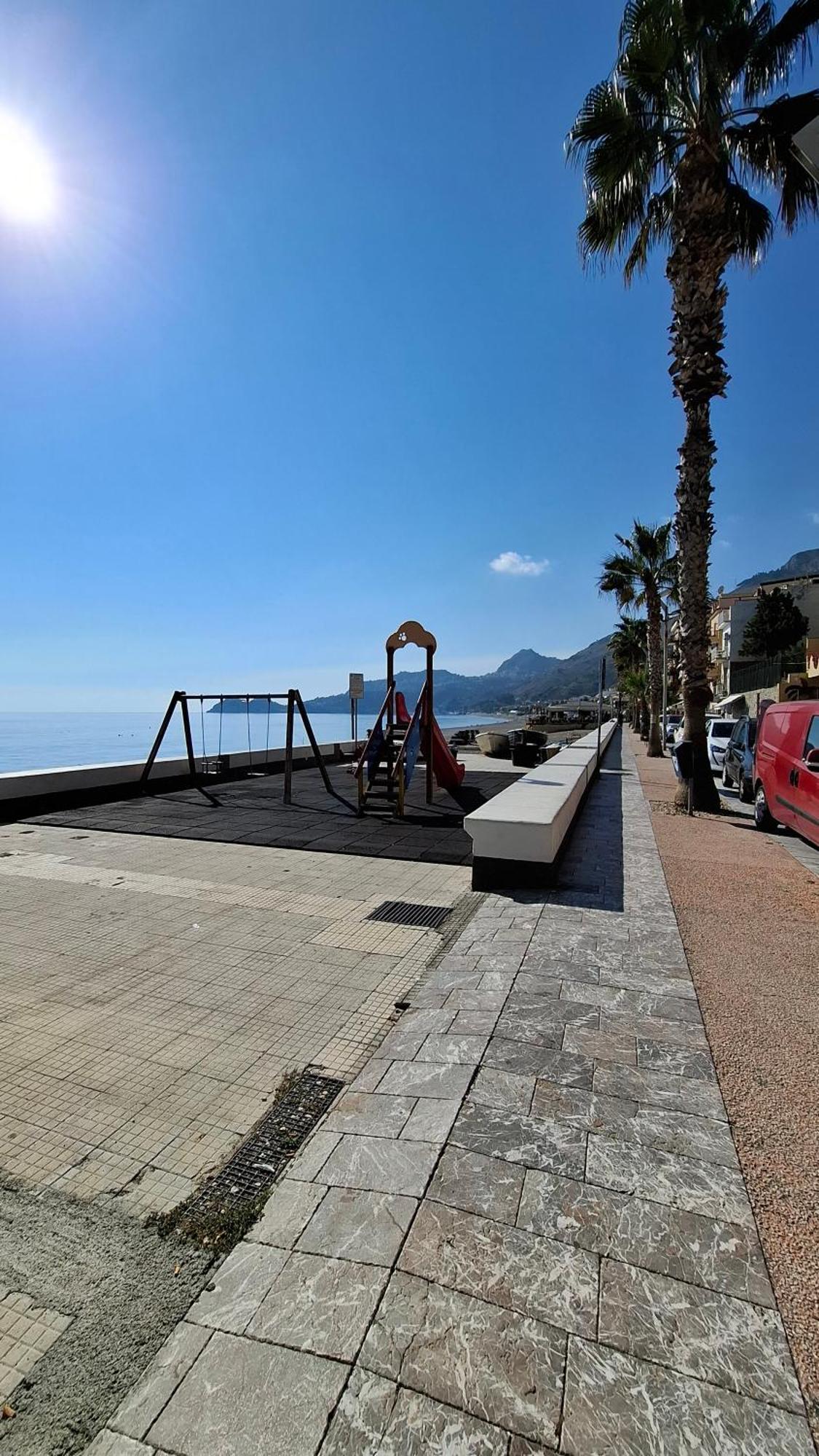 Terrazza Enjoy Apartment Летояни Екстериор снимка